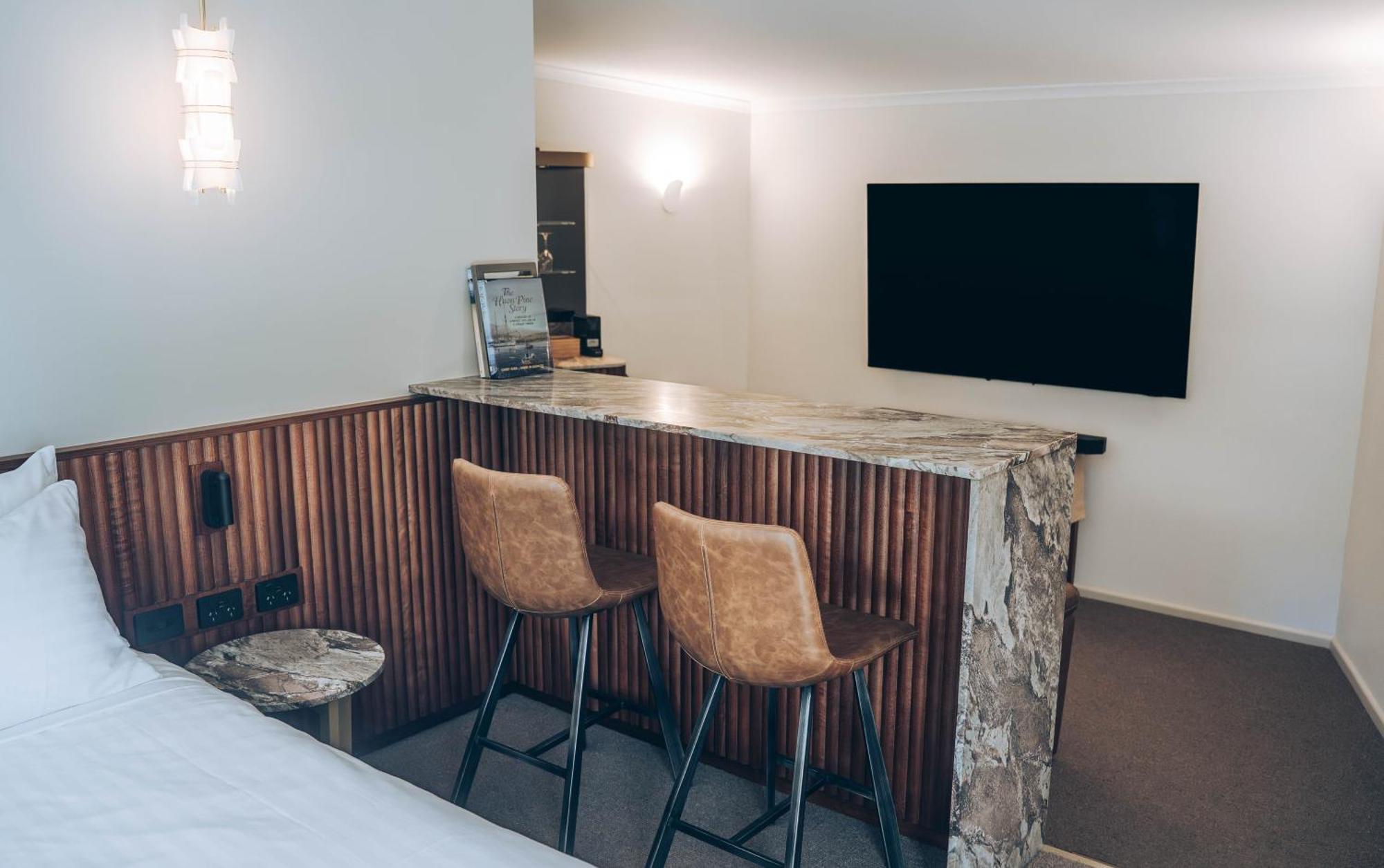 Risby Cove Boutique Hotel สตรอน ภายนอก รูปภาพ
